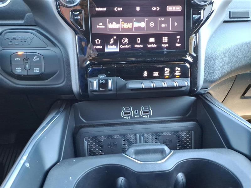 RAM 2500 Tradesman Crew Cab SWB 4WD 2027