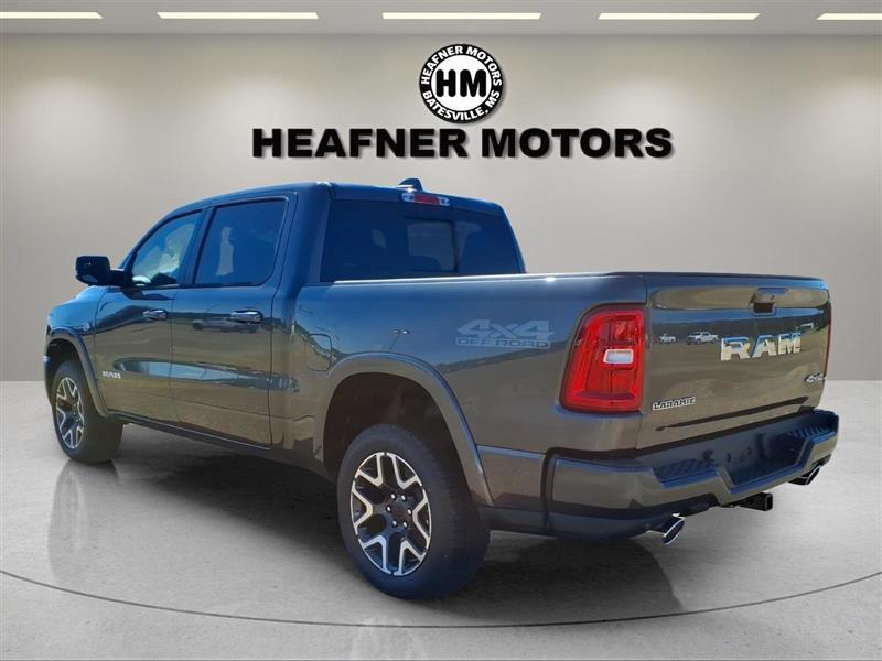 RAM 1500 Laramie Crew Cab SWB 4WD 2027