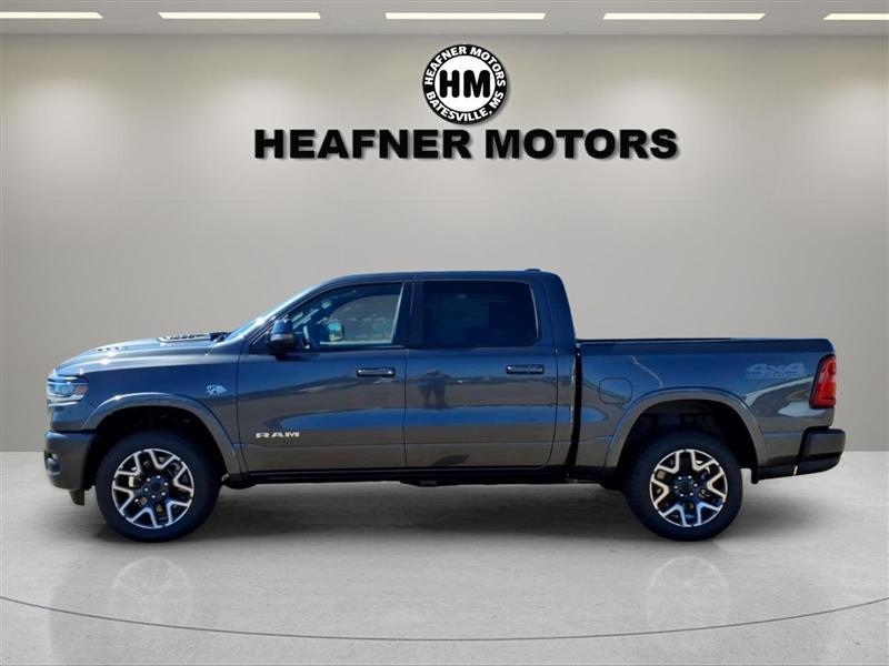 RAM 1500 Laramie Crew Cab SWB 4WD 2027