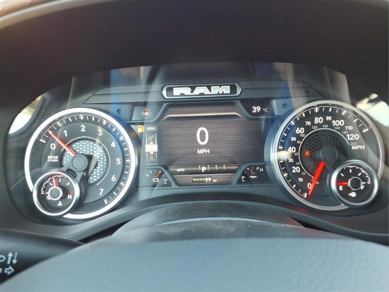 RAM 1500 Laramie Crew Cab SWB 4WD 2027