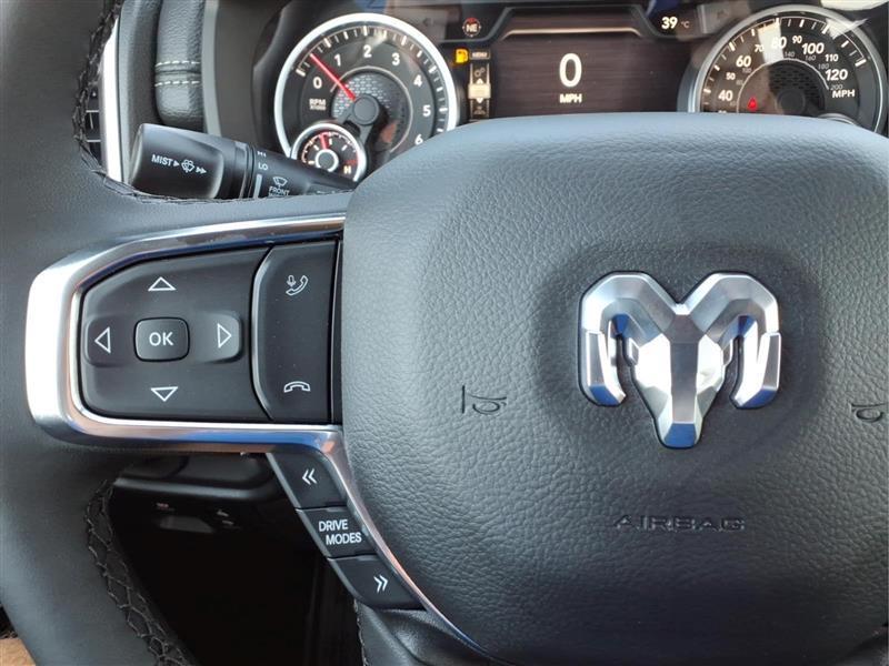 RAM 1500 Laramie Crew Cab SWB 4WD 2027
