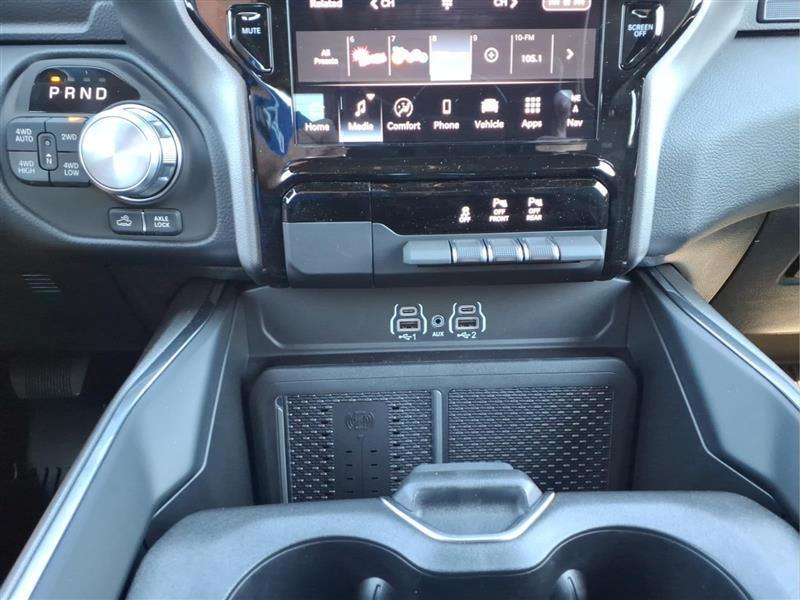 RAM 1500 Laramie Crew Cab SWB 4WD 2027