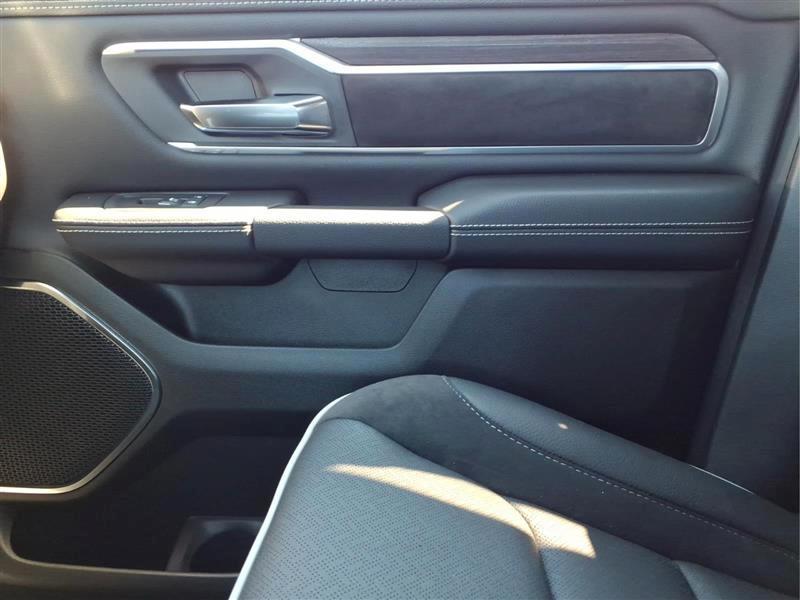 RAM 1500 Laramie Crew Cab SWB 4WD 2027