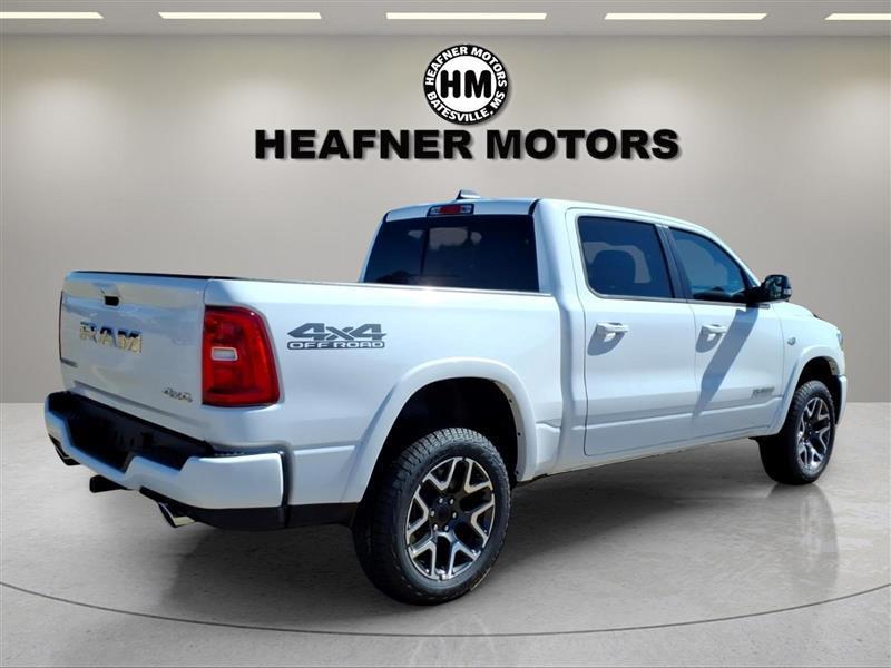 RAM 1500 Laramie Crew Cab SWB 4WD 2027