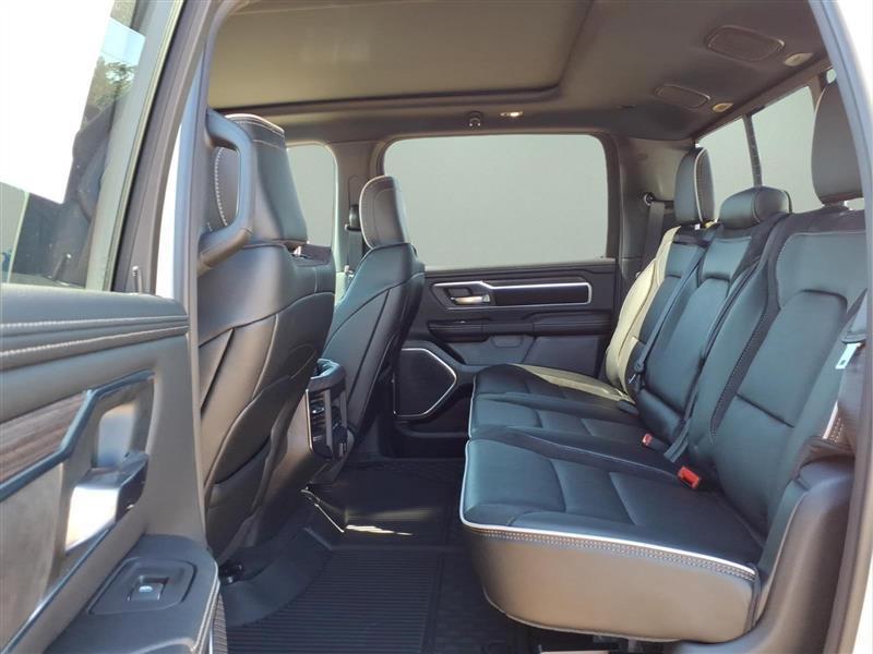 RAM 1500 Laramie Crew Cab SWB 4WD 2027
