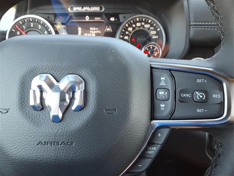 RAM 1500 Laramie Crew Cab SWB 4WD 2027