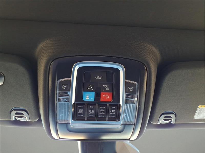 RAM 1500 Laramie Crew Cab SWB 4WD 2027