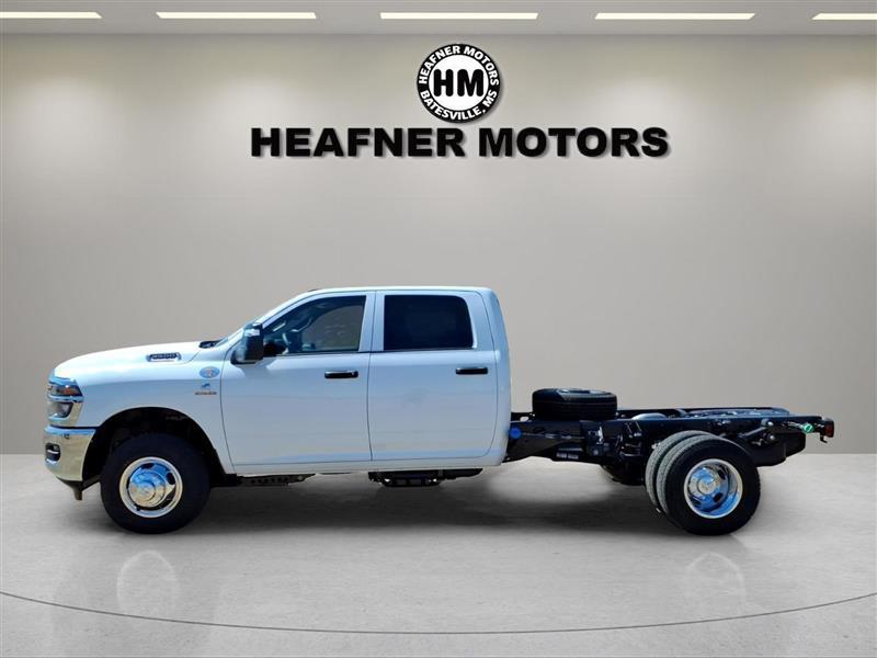 RAM 3500 Crew Cab 4WD DRW 2027