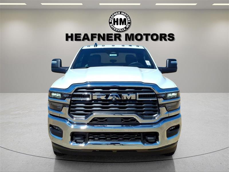 RAM 3500 Crew Cab 4WD DRW 2027
