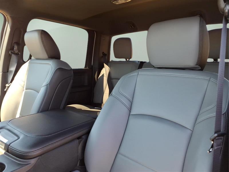 RAM 3500 Crew Cab 4WD DRW 2027