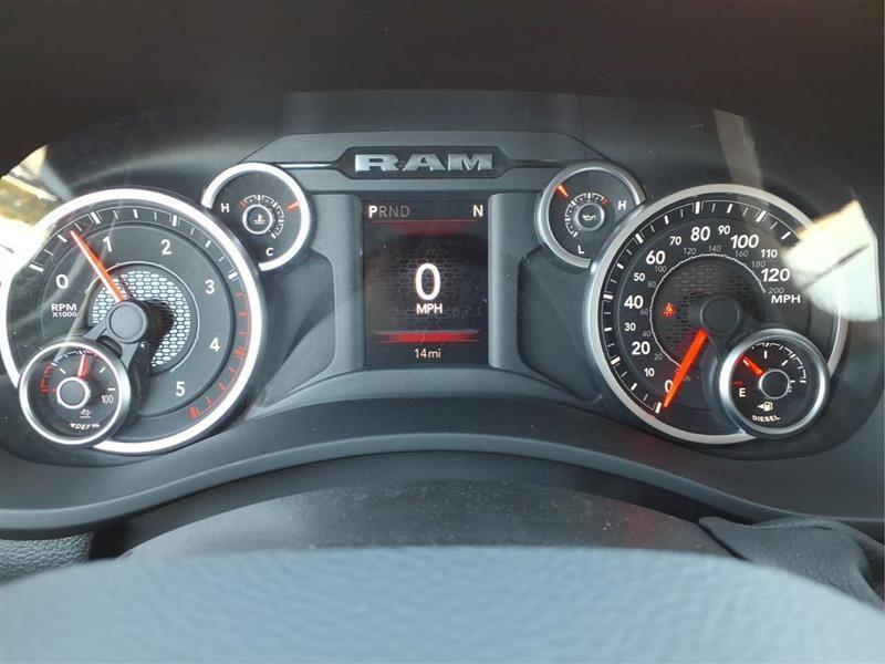 RAM 3500 Crew Cab 4WD DRW 2027