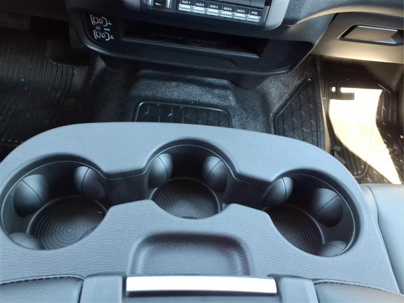 RAM 3500 Crew Cab 4WD DRW 2027