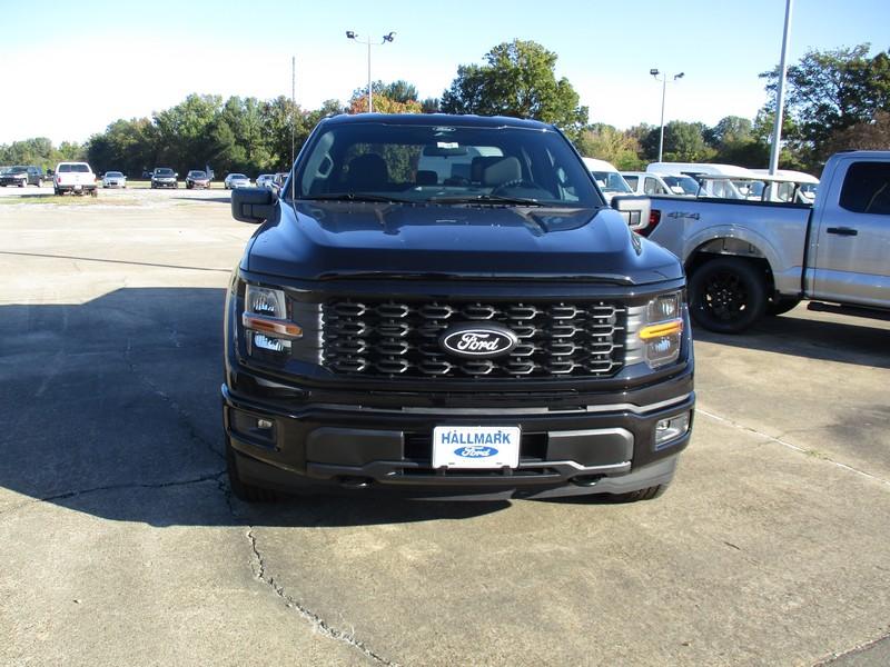 Ford F-150 STX SuperCrew 4WD 2025