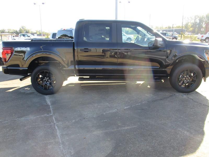 Ford F-150 STX SuperCrew 4WD 2025