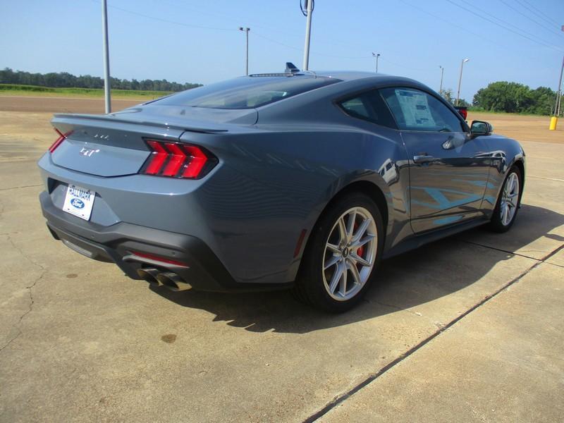 Ford Mustang GT Premium Coupe 2025