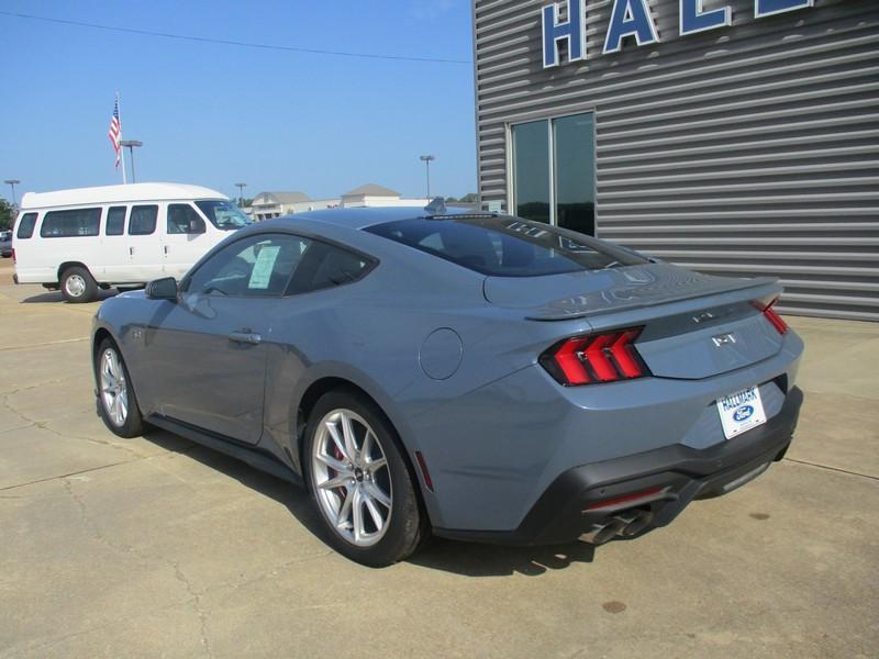 Ford Mustang GT Premium Coupe 2025