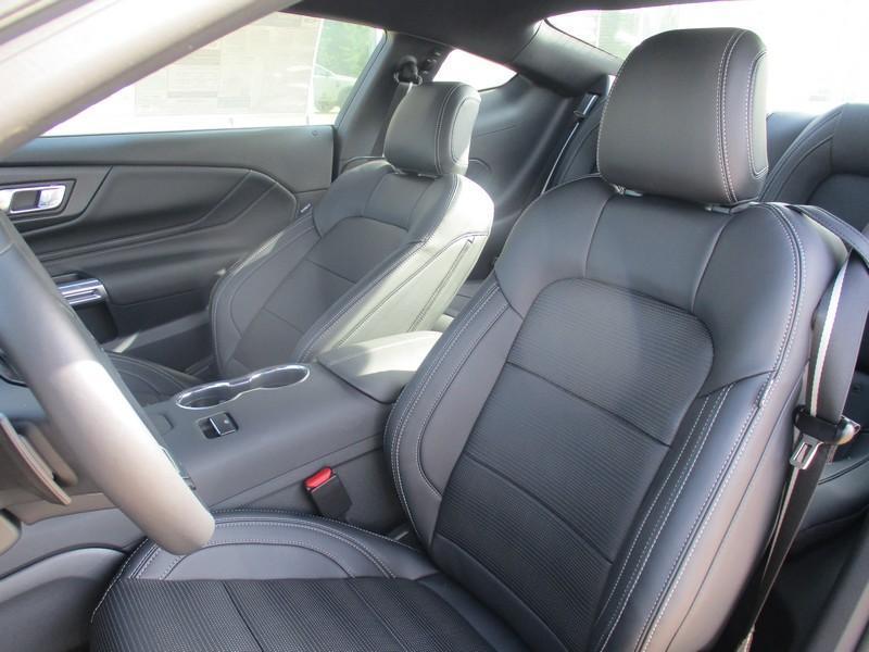 Ford Mustang GT Premium Coupe 2025