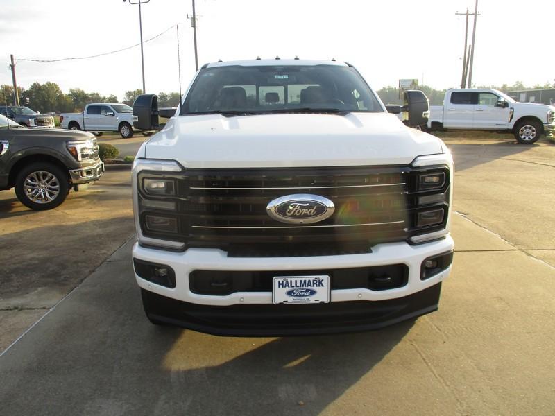 2026 Ford F-250 Platinum photo 4