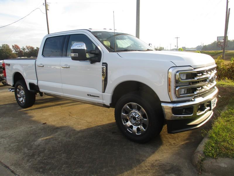 2026 Ford F-250 SD Lariat Crew Cab 4WD