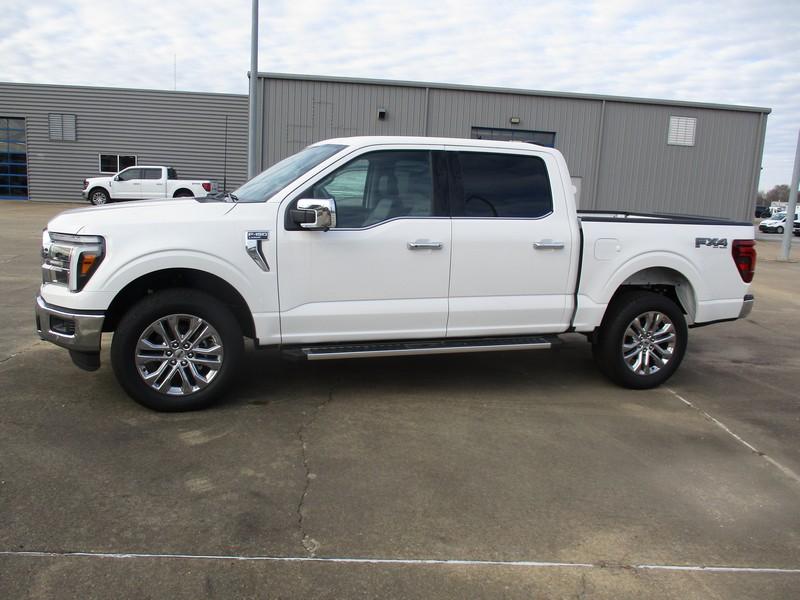 Ford F-150 Lariat SuperCrew 4WD 2025