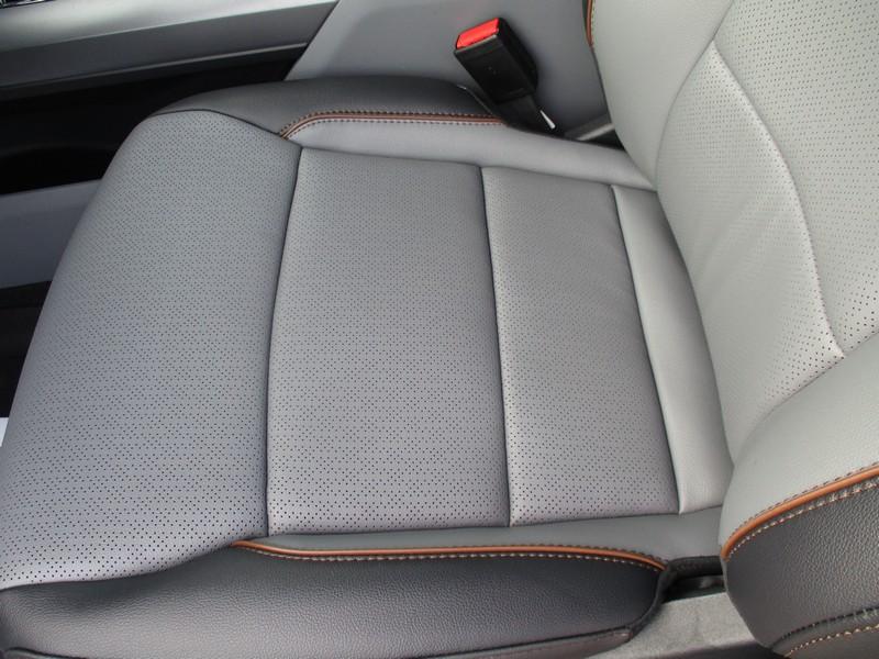 Ford F-150 Lariat SuperCrew 4WD 2025