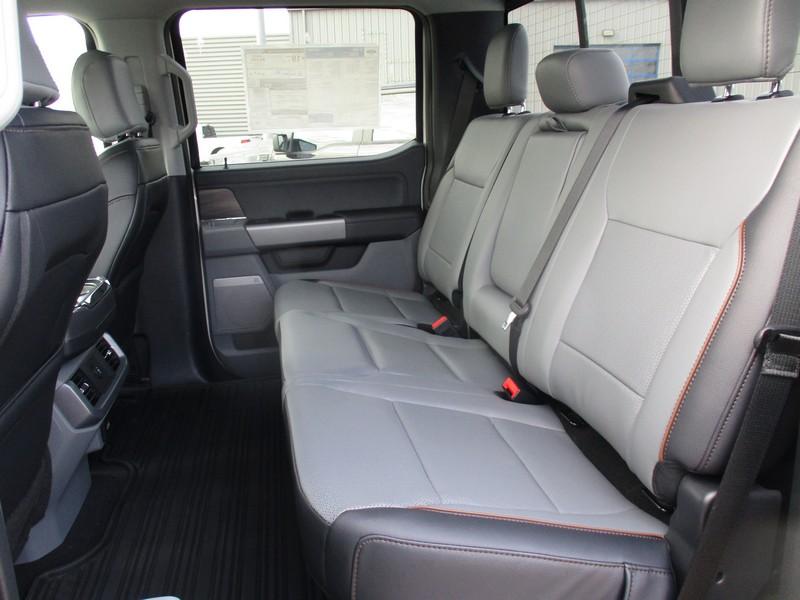 Ford F-150 Lariat SuperCrew 4WD 2025