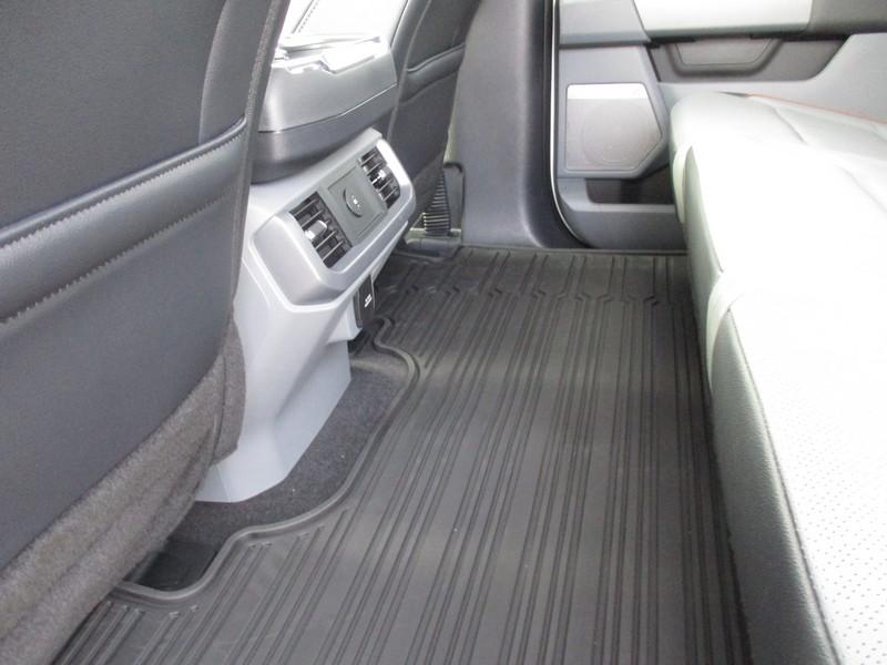 Ford F-150 Lariat SuperCrew 4WD 2025