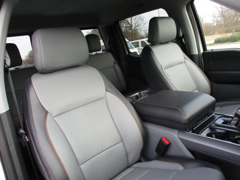 Ford F-150 Lariat SuperCrew 4WD 2025