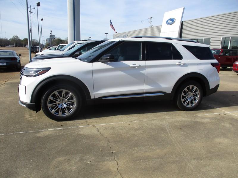 Ford Explorer Platinum 2026