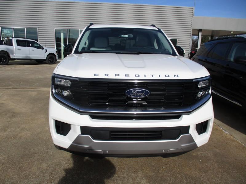 Ford Expedition Platinum 4WD 2025