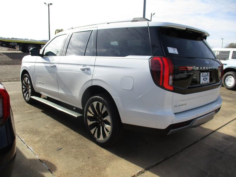 Ford Expedition Platinum 4WD 2025