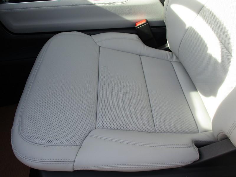 Ford Expedition Platinum 4WD 2025