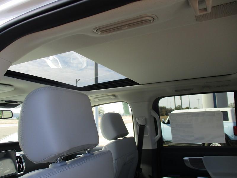 Ford Expedition Platinum 4WD 2025