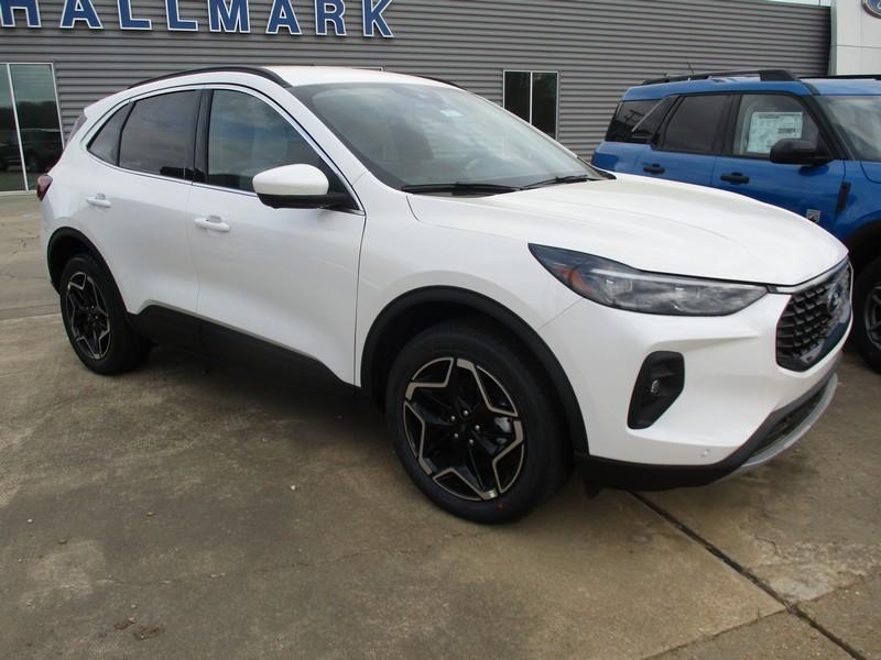 2026 Ford Escape Platinum AWD