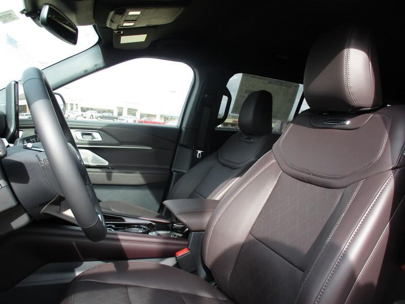 Ford Explorer Platinum 2026