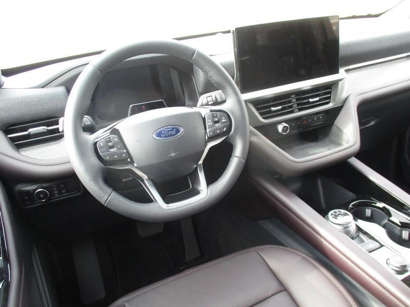 Ford Explorer Platinum 2026