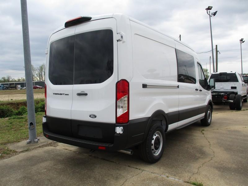 Ford Transit 250 Van 2026