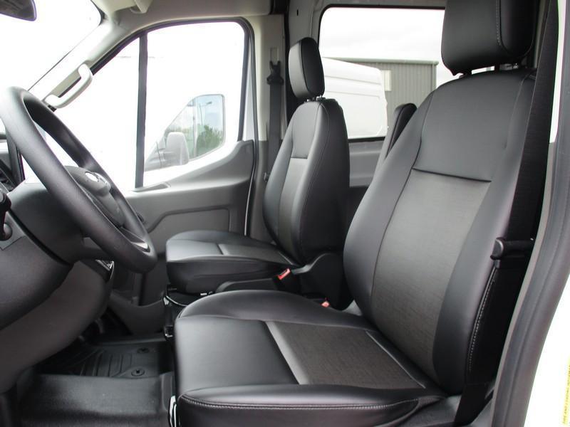 Ford Transit 250 Van 2026