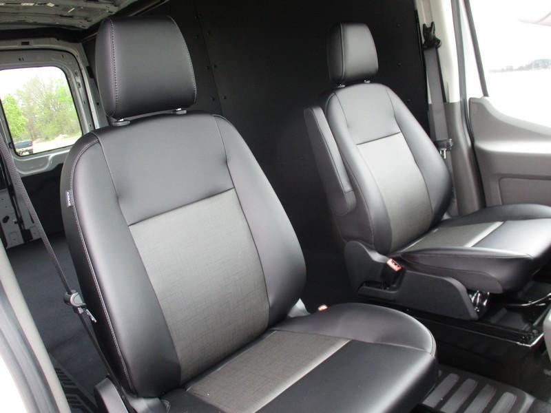 Ford Transit 250 Van 2026