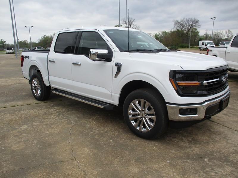 Ford F-150 XLT SuperCrew 4WD 2026