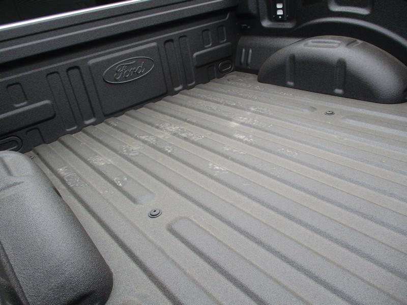 Ford F-150 XLT SuperCrew 4WD 2026