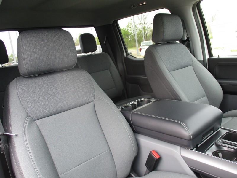 Ford F-150 XLT SuperCrew 4WD 2026