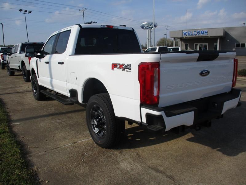 Ford F-250 SD  2026