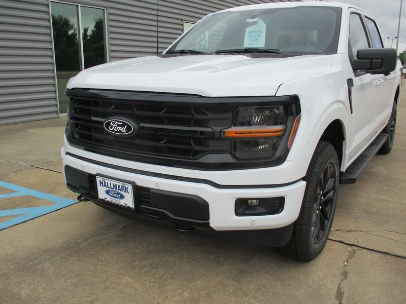 Ford F-150 XLT SuperCrew 4WD 2026