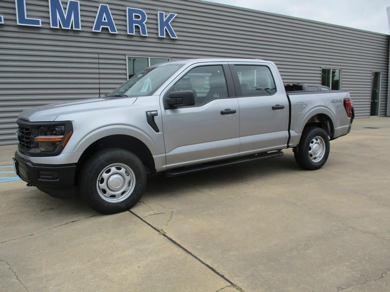 Ford F-150 XL SuperCrew 4WD 2026