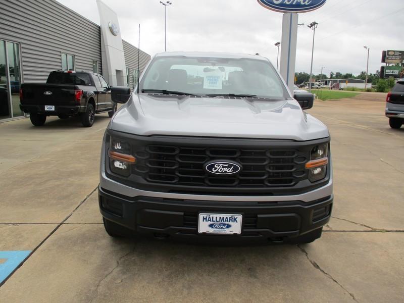Ford F-150 XL SuperCrew 4WD 2026