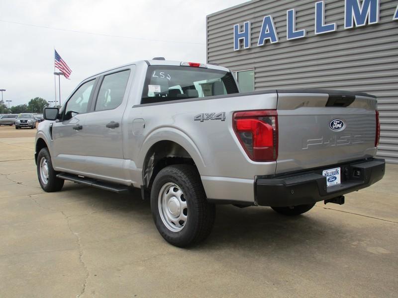 Ford F-150 XL SuperCrew 4WD 2026