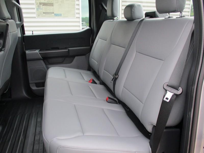 Ford F-150 XL SuperCrew 4WD 2026