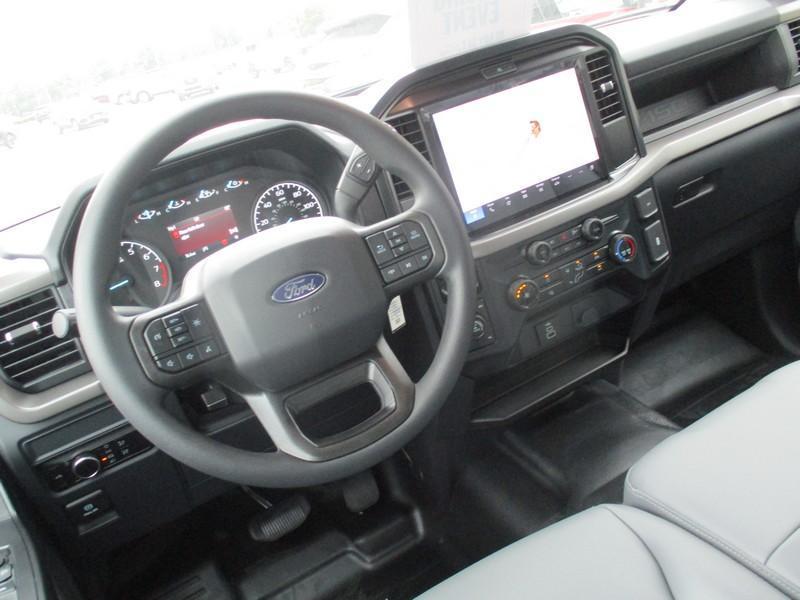 Ford F-150 XL SuperCrew 4WD 2026