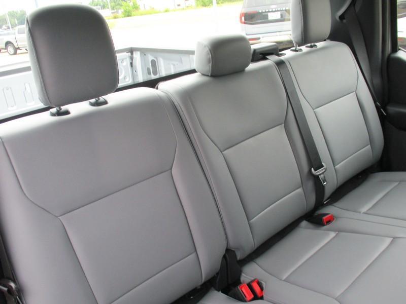 Ford F-150 XL SuperCrew 4WD 2026